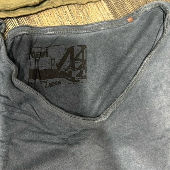 3 Mavi t shirts - Picture 3 of 7